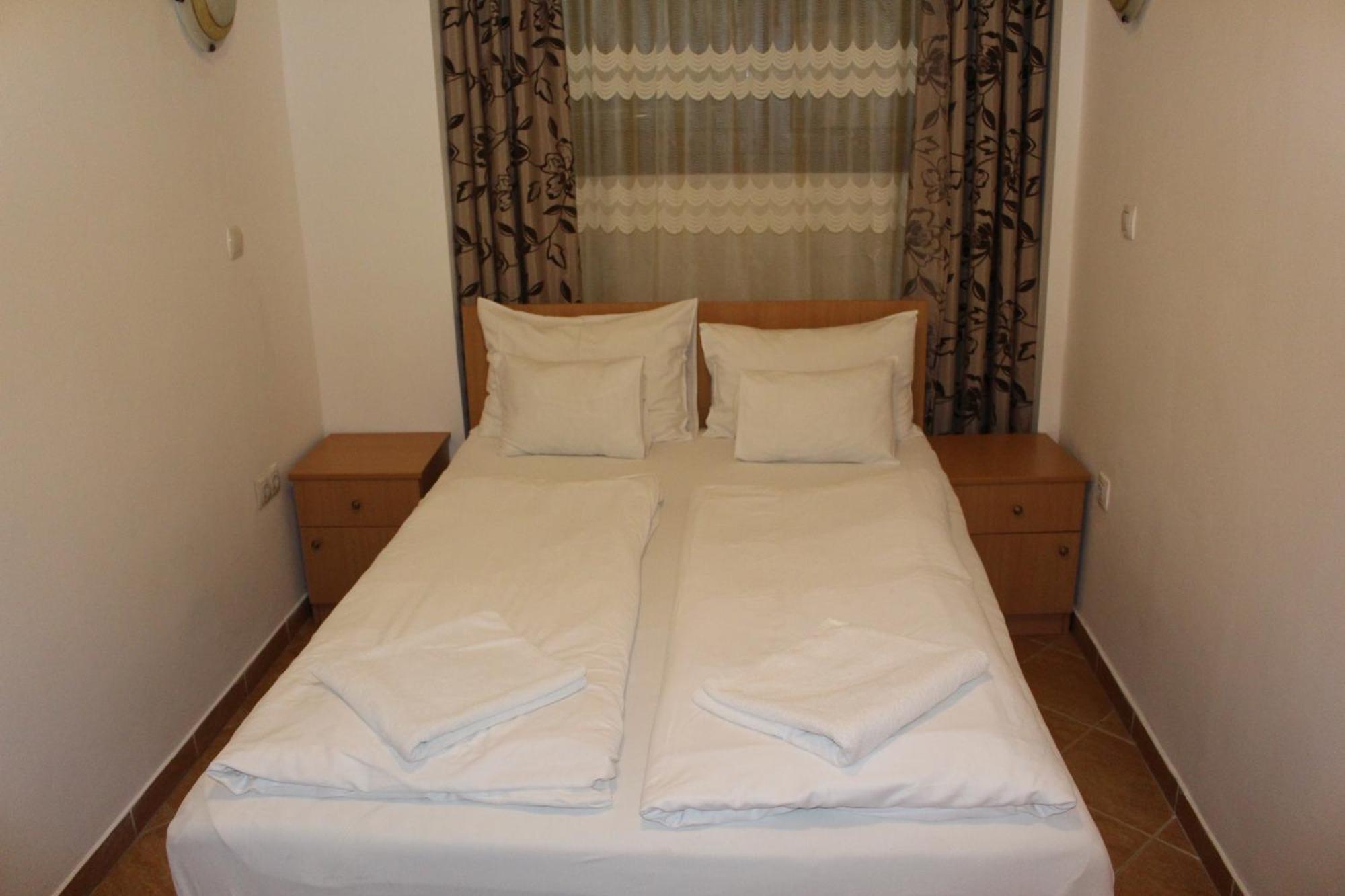 Esprit Hotel 3*