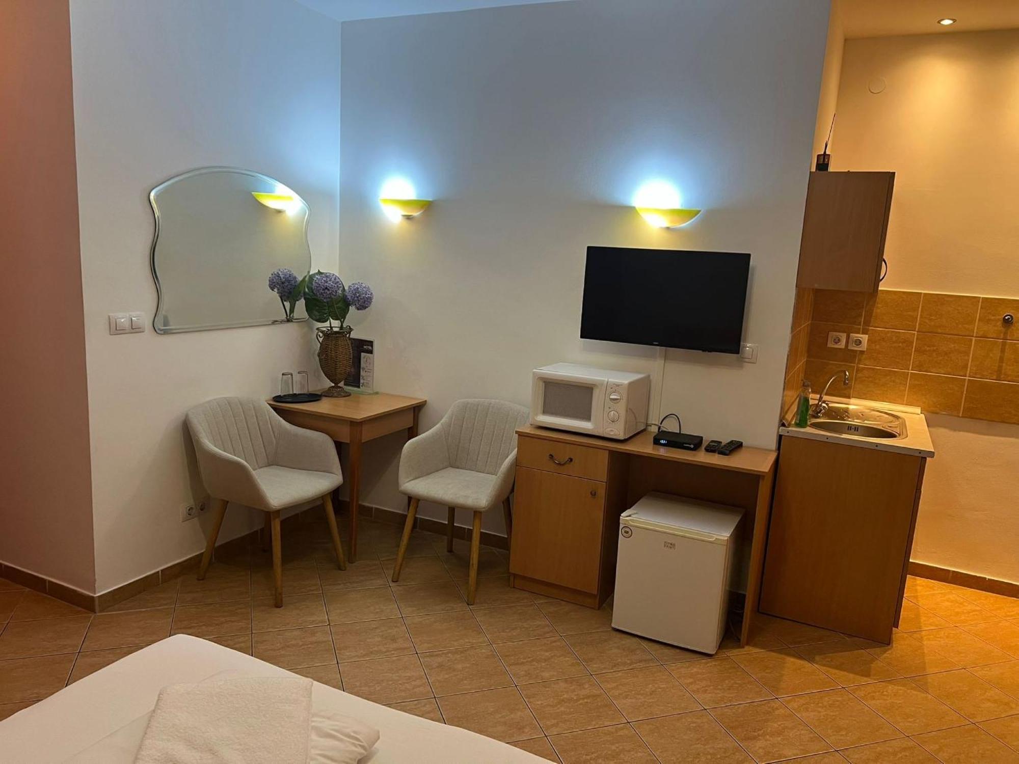 Esprit Hotel 3*